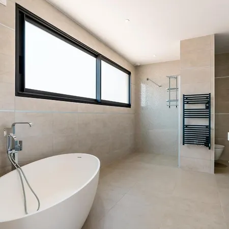 Boston Luxury With Pool And Cali Vibes *