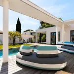 Villa Boston Pool Sauna Walk To