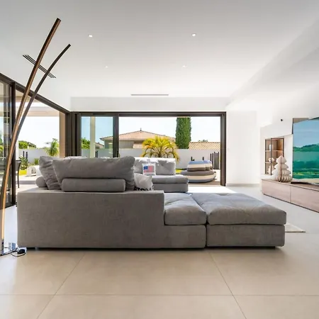 Boston Luxury With Pool And Cali Vibes Willa Le Grau-dʼAgde