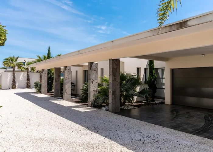 Villa Boston Luxury With Pool And Cali Vibes *