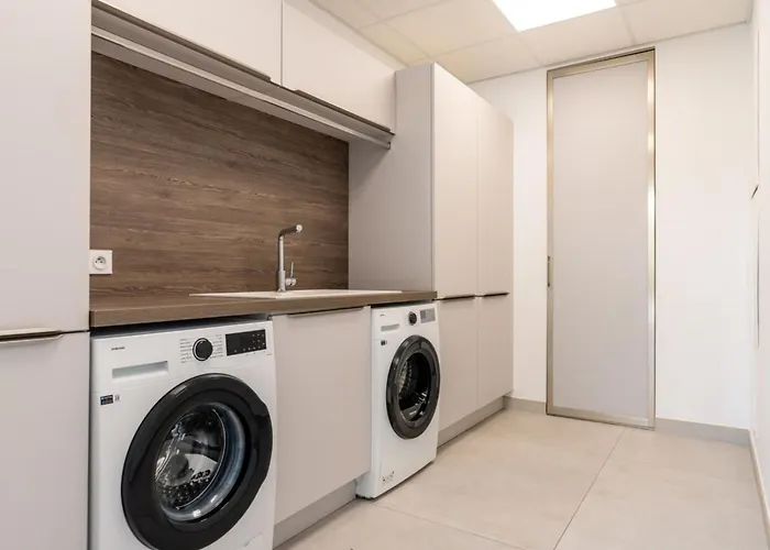 Boston Luxury With Pool And Cali Vibes Le Grau-dʼAgde