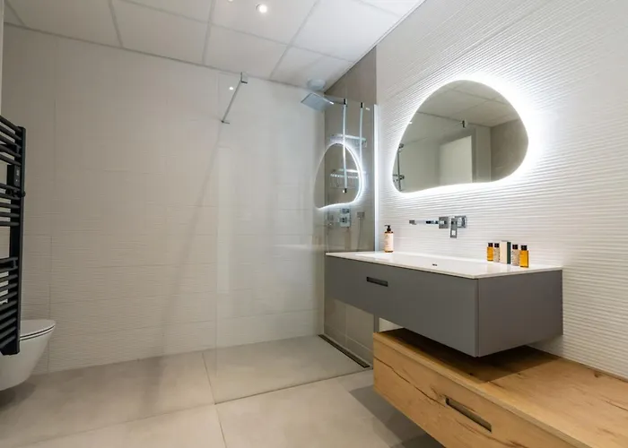 Boston Luxury With Pool And Cali Vibes *