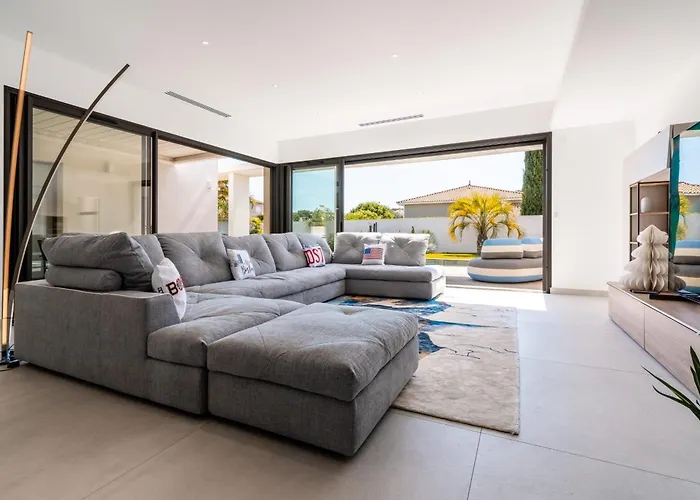 Boston Luxury With Pool And Cali Vibes Le Grau-dʼAgde
